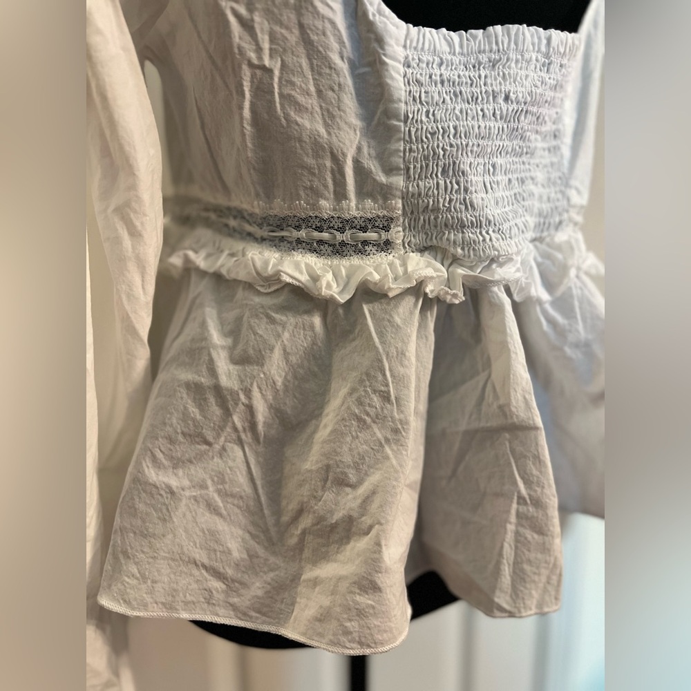 Altar'd State White Lace Long Sleeve Blouse Open Smocked Back EUC Size Large - Picture 5 of 9